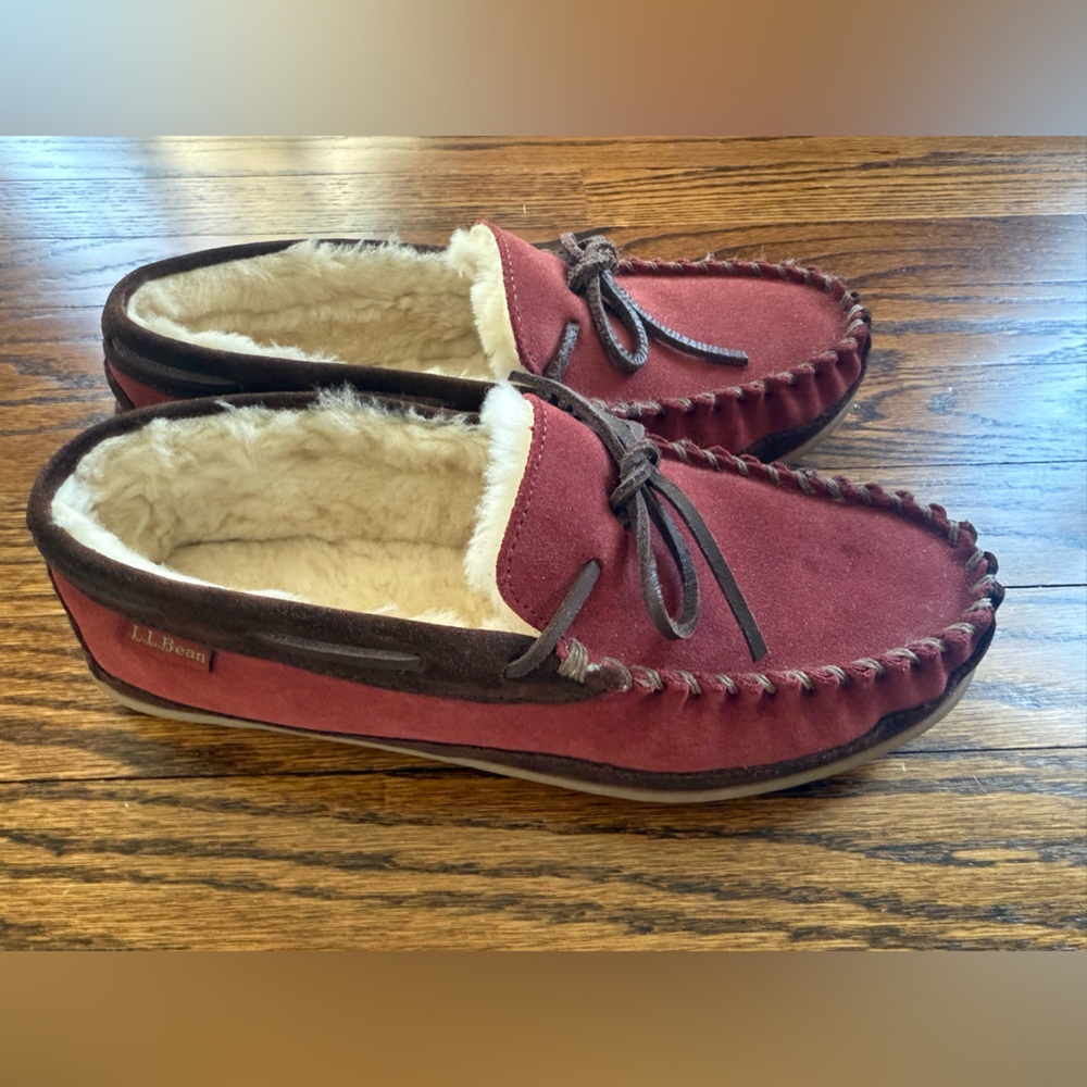 LL Bean Wicked Good Moccasins Dark Russet, men’s size 7, women’s 9, NWOT